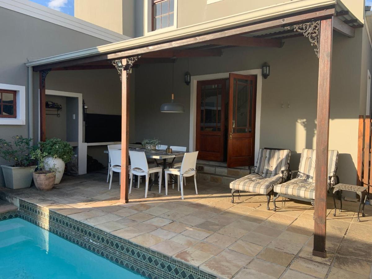 La Gratitude Self Catering Cottage 프란쉬후크 외부 사진