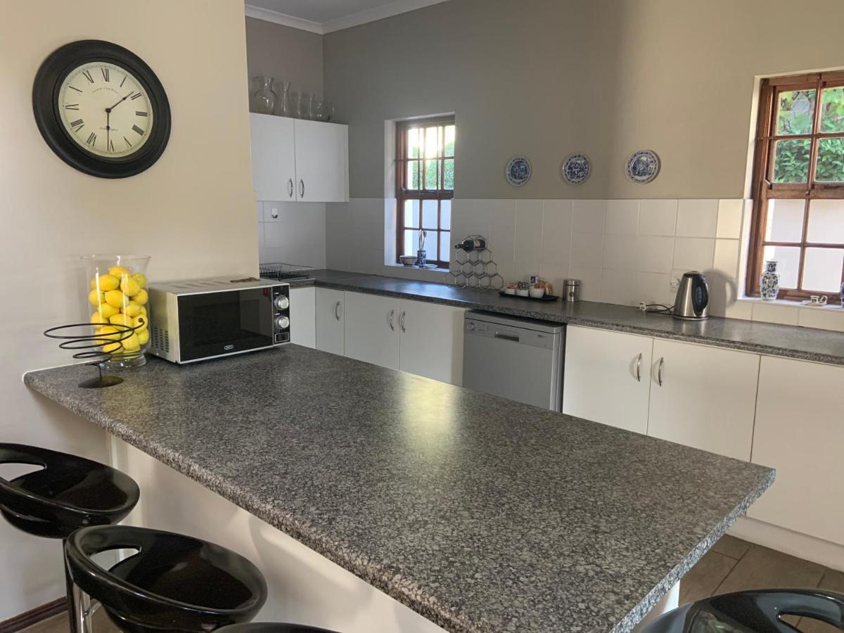 La Gratitude Self Catering Cottage 프란쉬후크 외부 사진